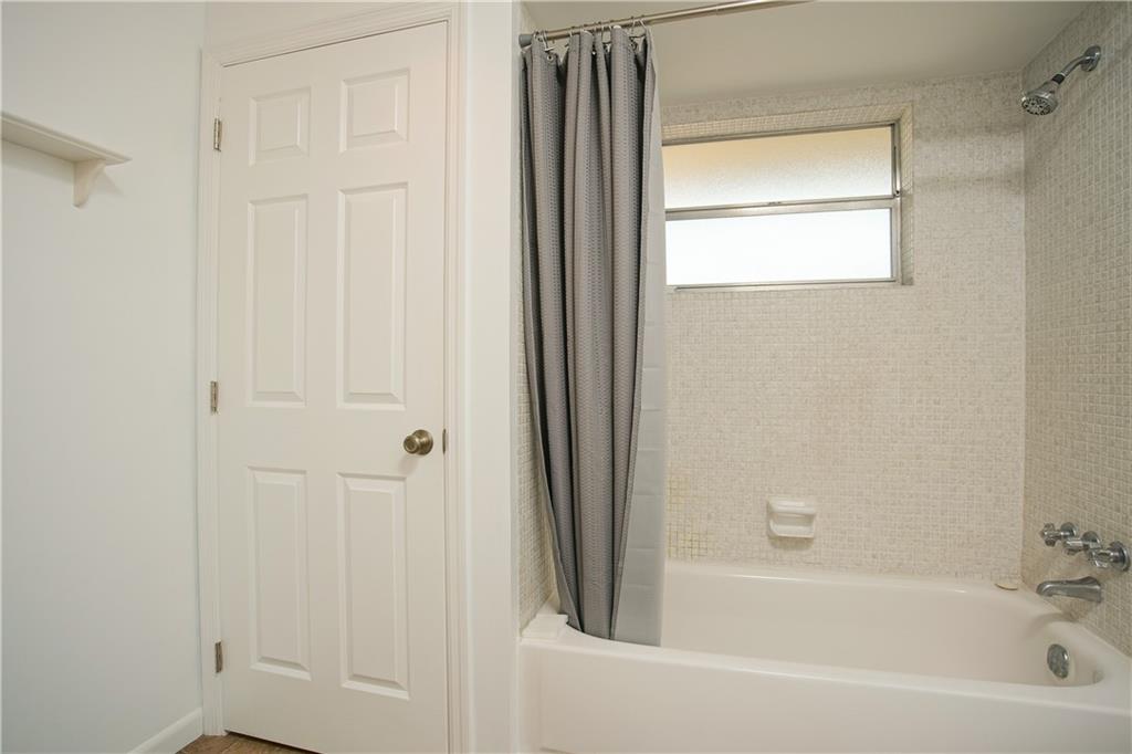 LAUDERHILL EAST - Residential