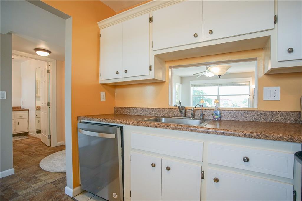 LAUDERHILL EAST - Residential