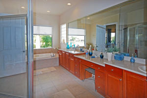 VERSAILLES - Residential