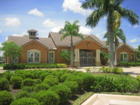 A home in Port Saint Lucie