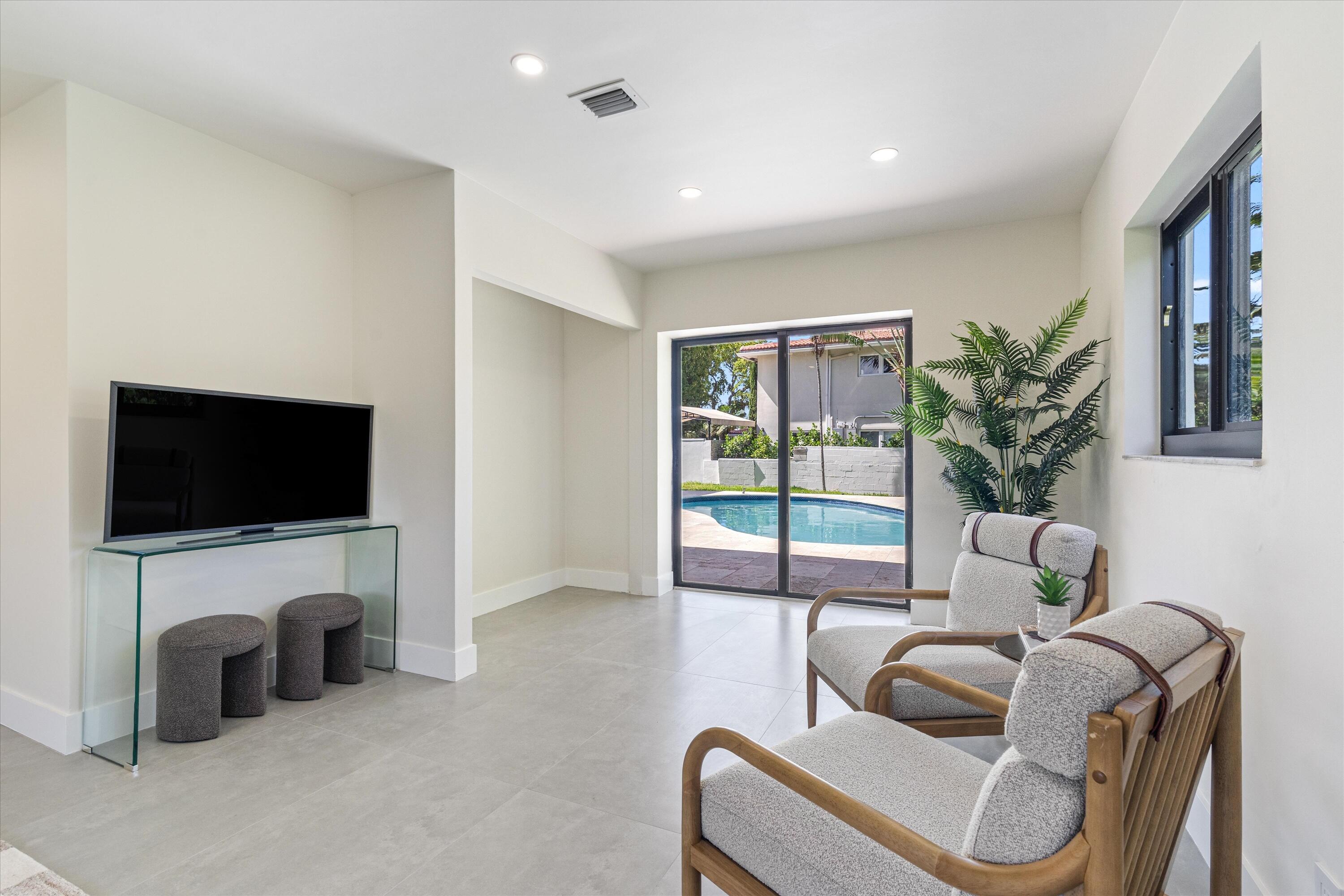 HARBOR BEACH - Residential