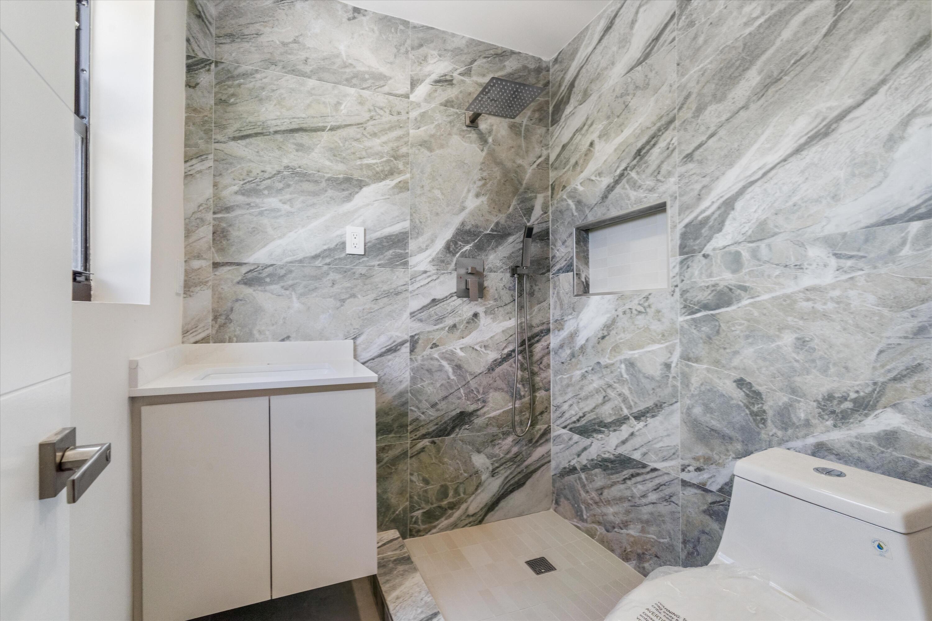 HARBOR BEACH - Residential