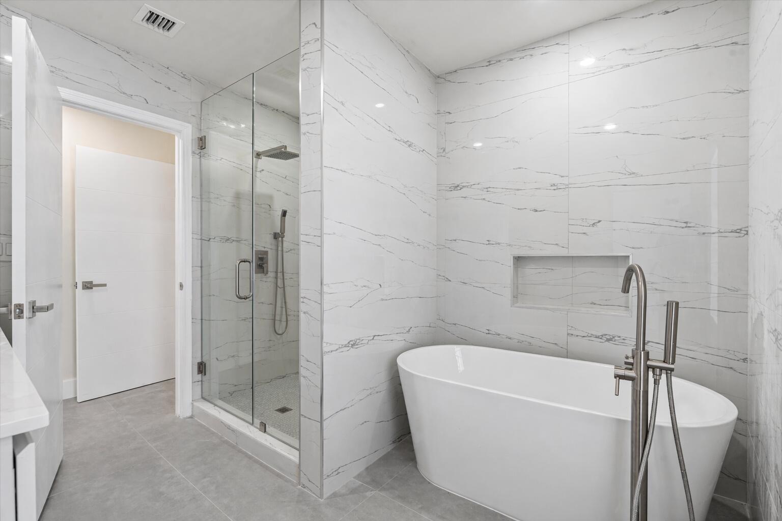 HARBOR BEACH - Residential