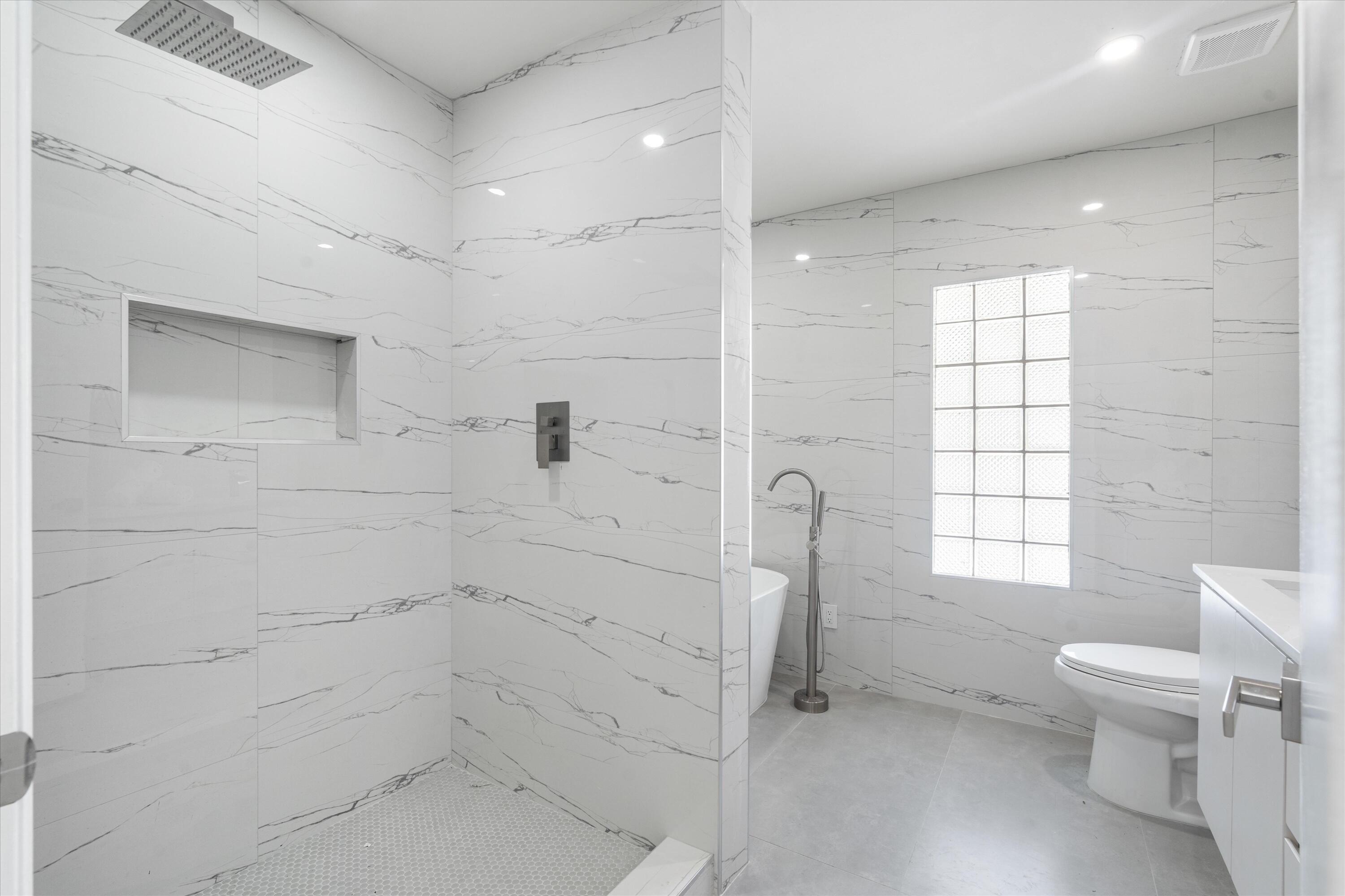 HARBOR BEACH - Residential