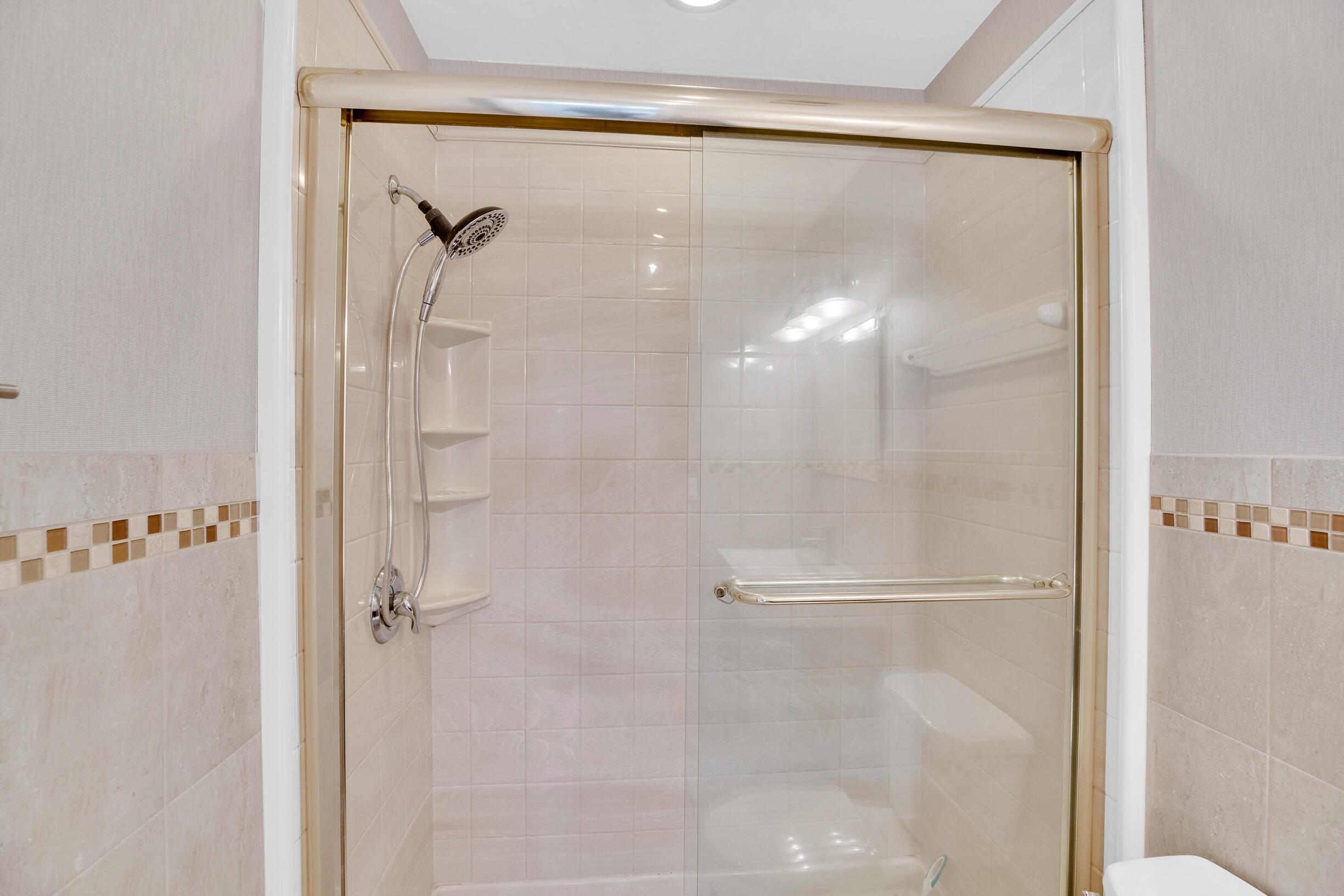 ISLAND HOUSE CONDOMINIUM PHASE II - Residential