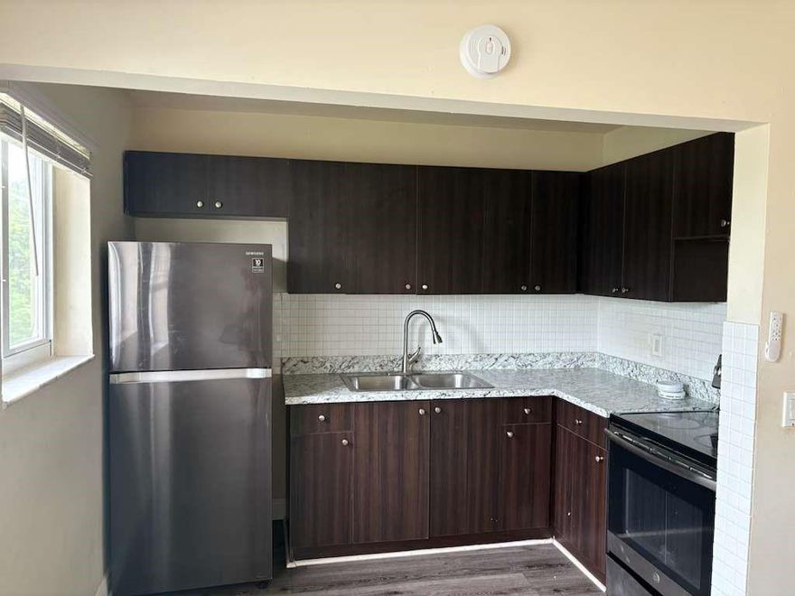 RENT THIS MONTH, REST OF DECEMBER FREE!**$995 SECURITY + 1ST MONTH move-in!***(based on income/credit approval).***Updated HUGE 900 square foot 2 bedroom, 1 bathroom unit available for IMMEDIATE occupancy in the quiet Lush Apartments community. Property & unit features include Central AC, newer flooring, updated kitchen, microwave & cabinetry, newer appliances, large closets with ample space and spacious living room. Utilities include water/trash, sewer, parking, internet/cable. Easy access to Oakland Park Blvd and major highways. FREE CABLE, INTERNET AND WATER!**EASY TO SHOW on LOCKBOX**Schedule through SHOWING TIME**$95 application fee per tenant, $120 married couple. No HOA. Housing vouchers welcome. Our streamlined approval process makes everything a breeze