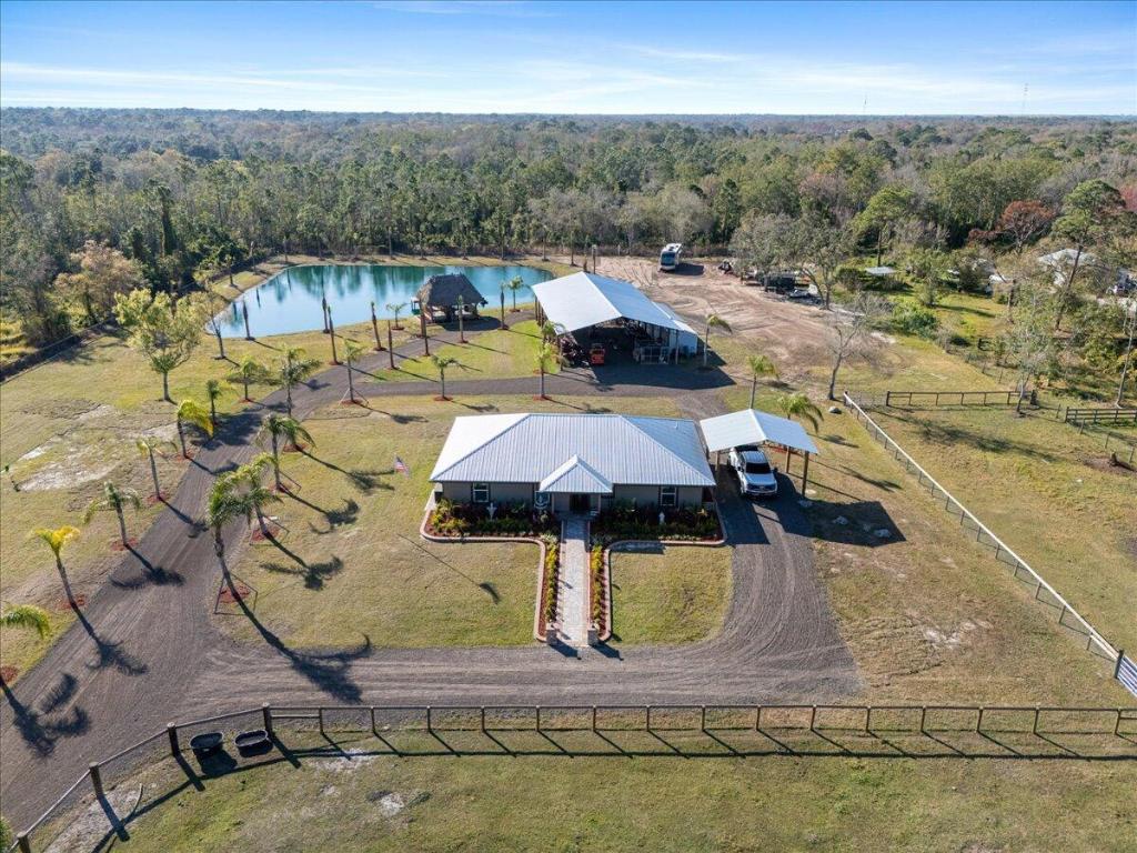 COUNTRY HILLS ESTATES - Residential