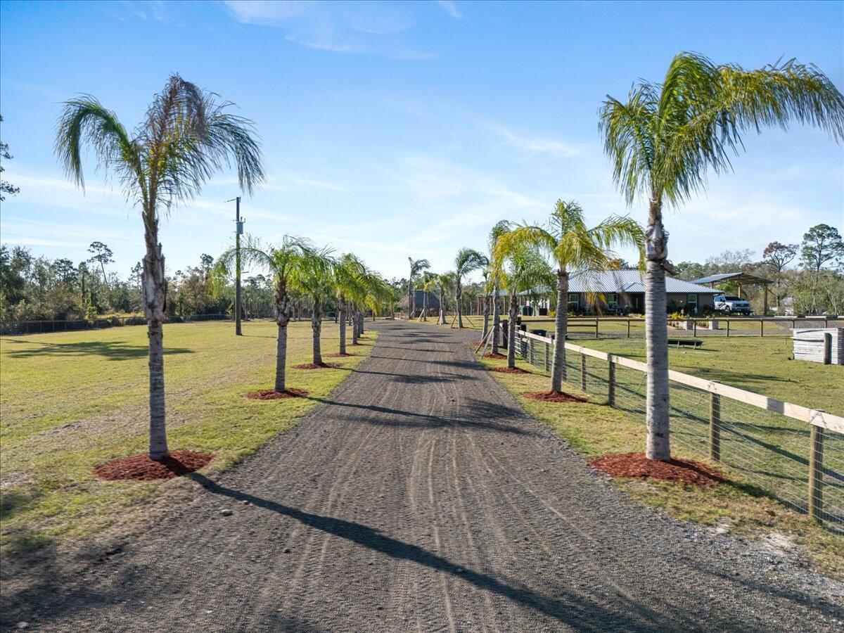 COUNTRY HILLS ESTATES - Residential