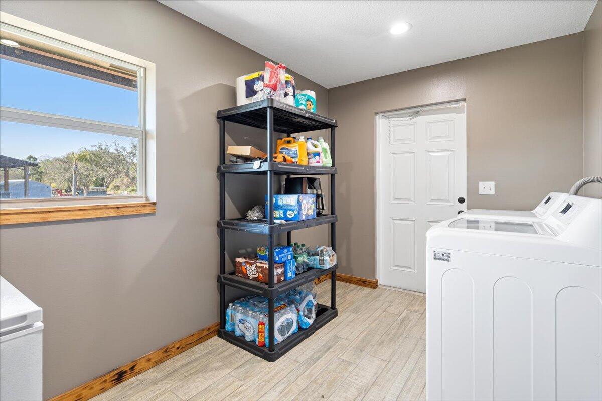 COUNTRY HILLS ESTATES - Residential