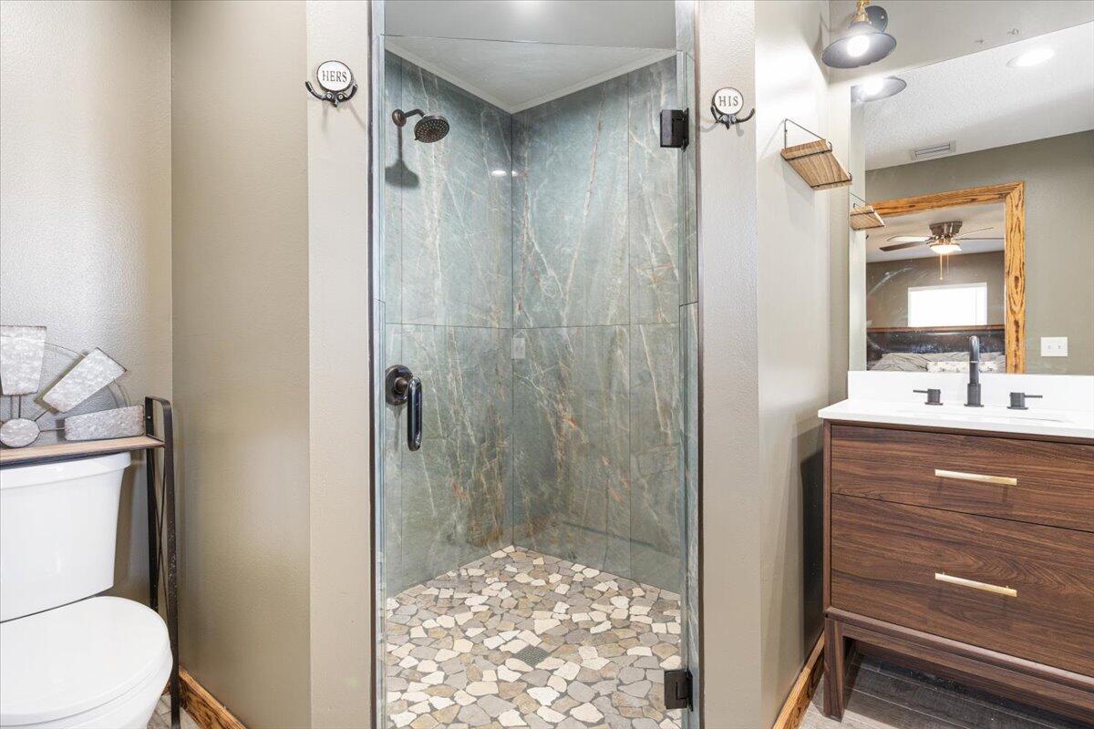 COUNTRY HILLS ESTATES - Residential