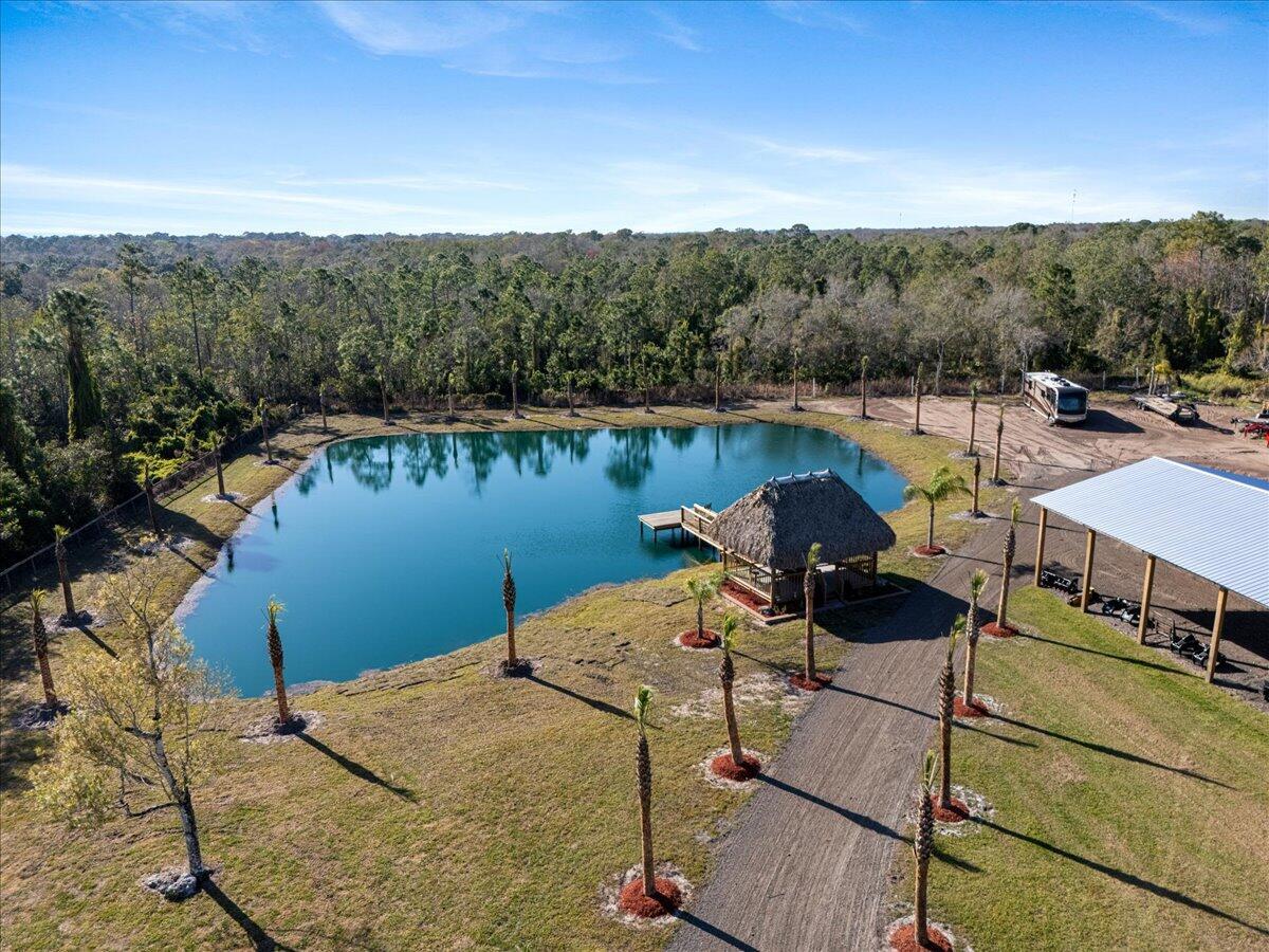 COUNTRY HILLS ESTATES - Residential