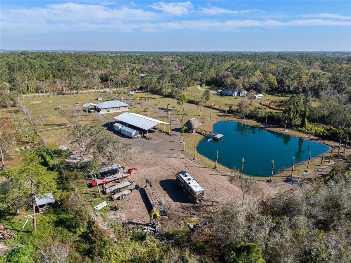 COUNTRY HILLS ESTATES - Residential