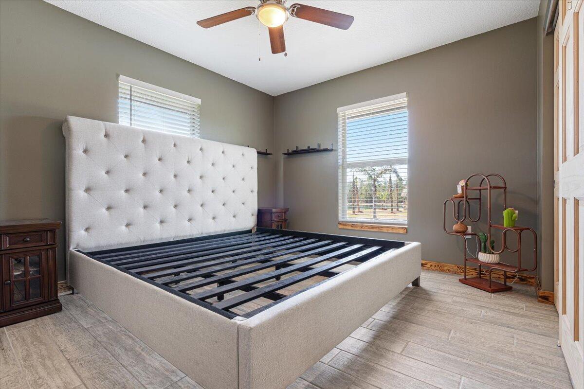 COUNTRY HILLS ESTATES - Residential