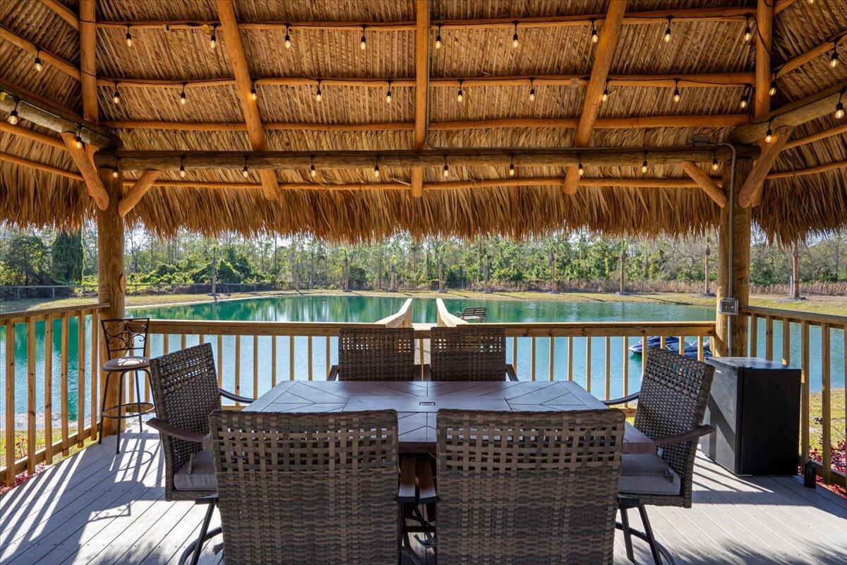 COUNTRY HILLS ESTATES - Residential