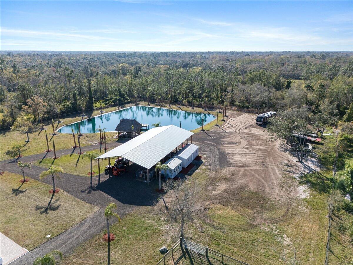 COUNTRY HILLS ESTATES - Residential