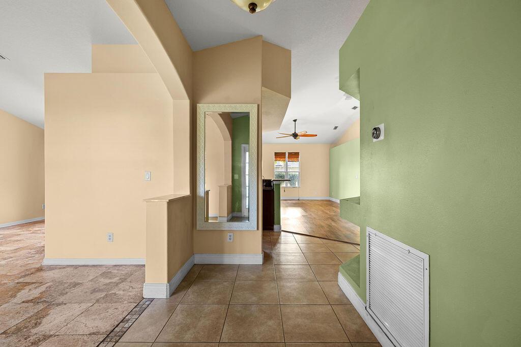 PORT ST LUCIE SECTION  31 - Residential Lease