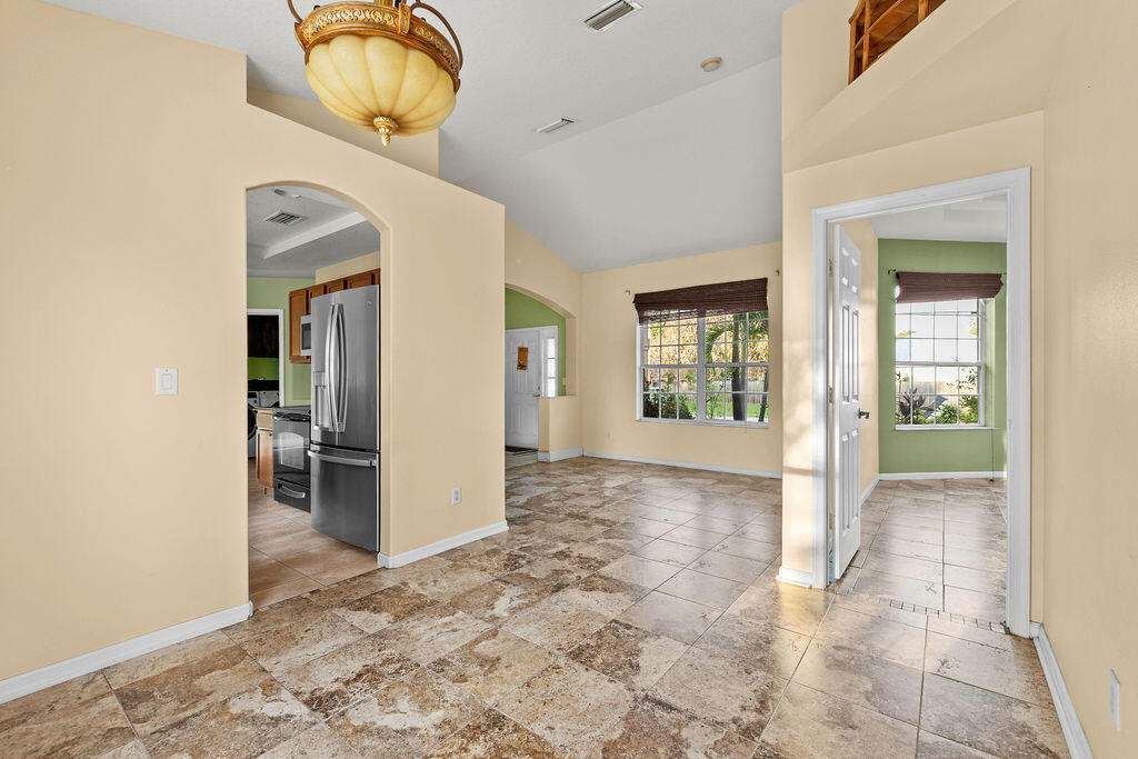 PORT ST LUCIE SECTION  31 - Residential Lease
