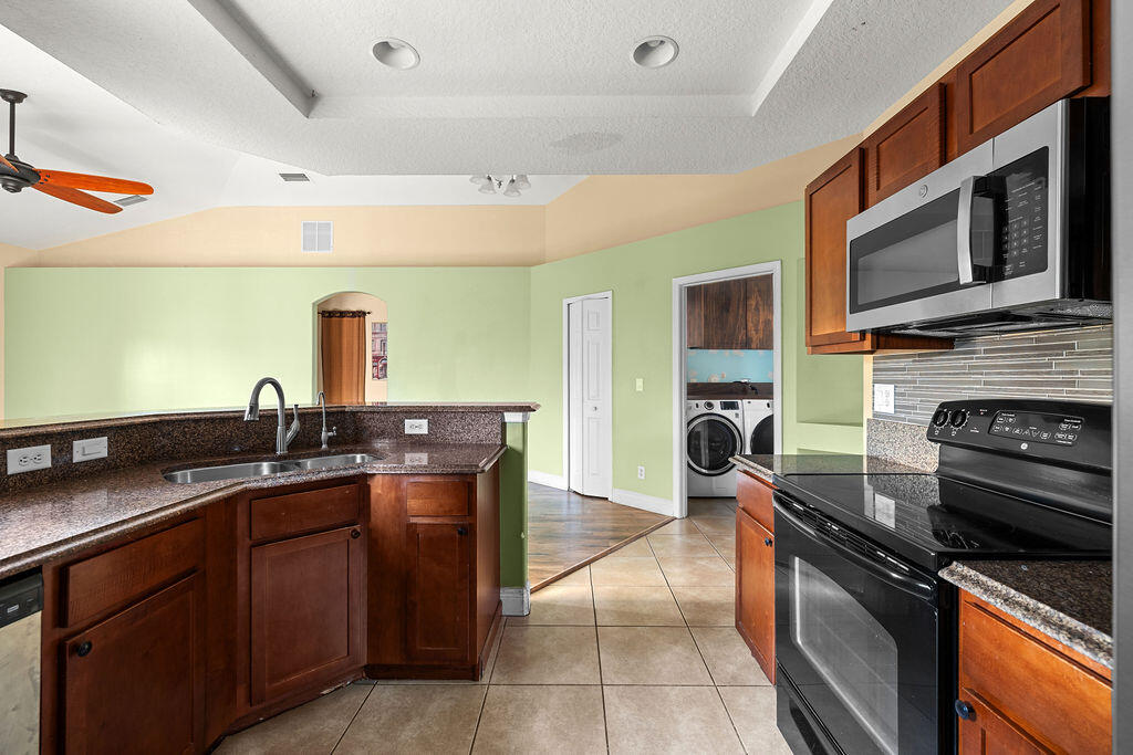 PORT ST LUCIE SECTION  31 - Residential Lease