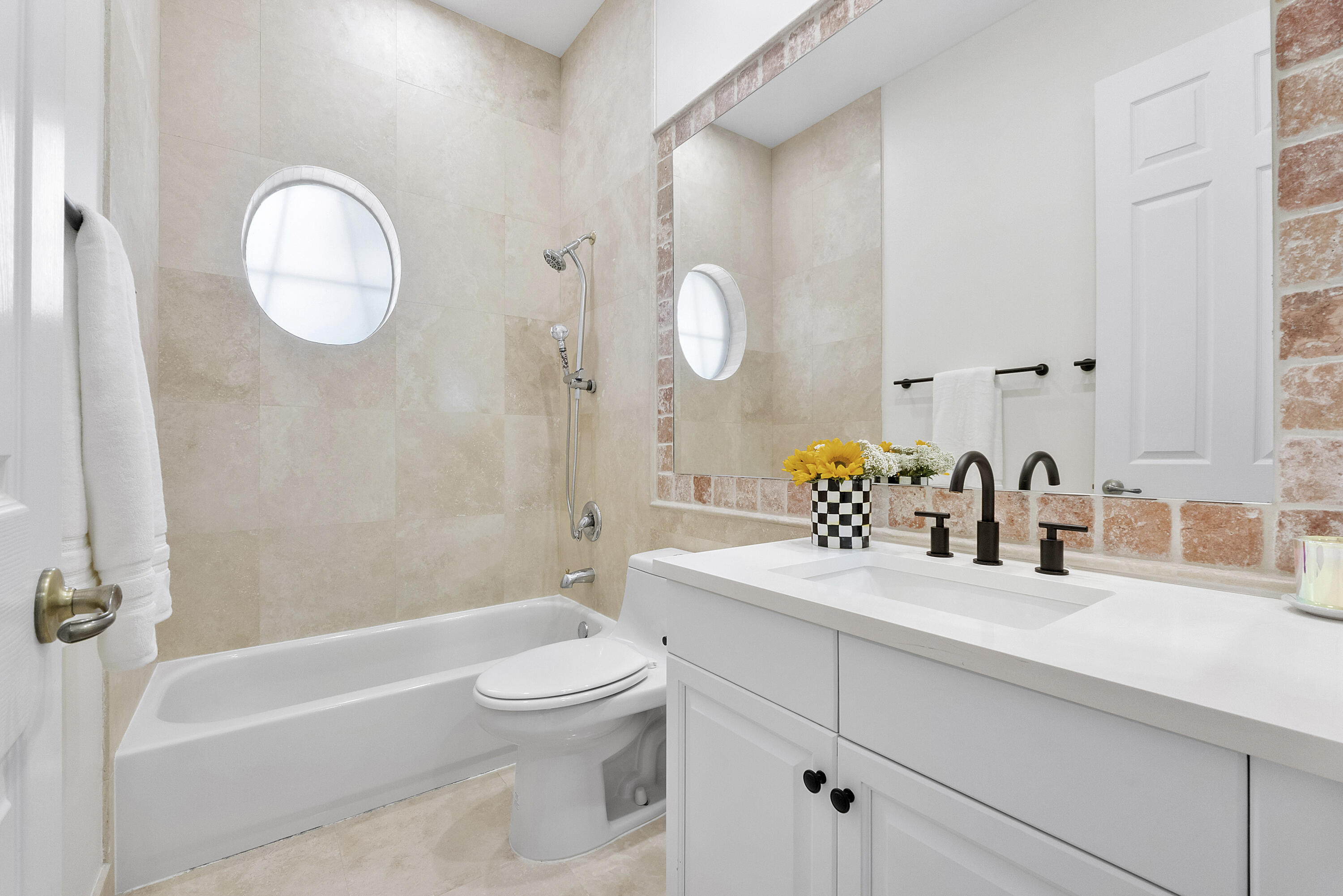 HERON BAY EAST - Residential
