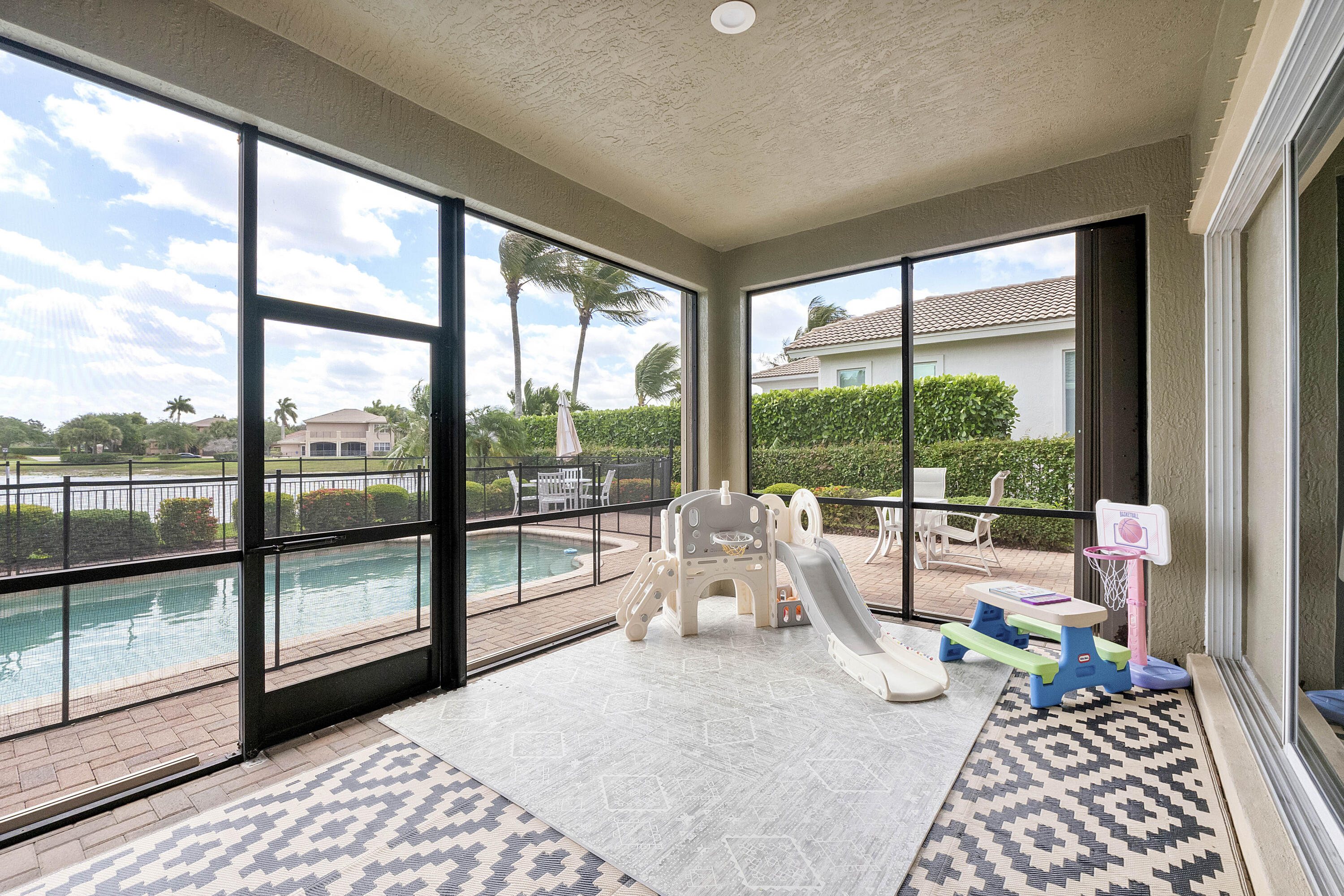 HERON BAY EAST - Residential