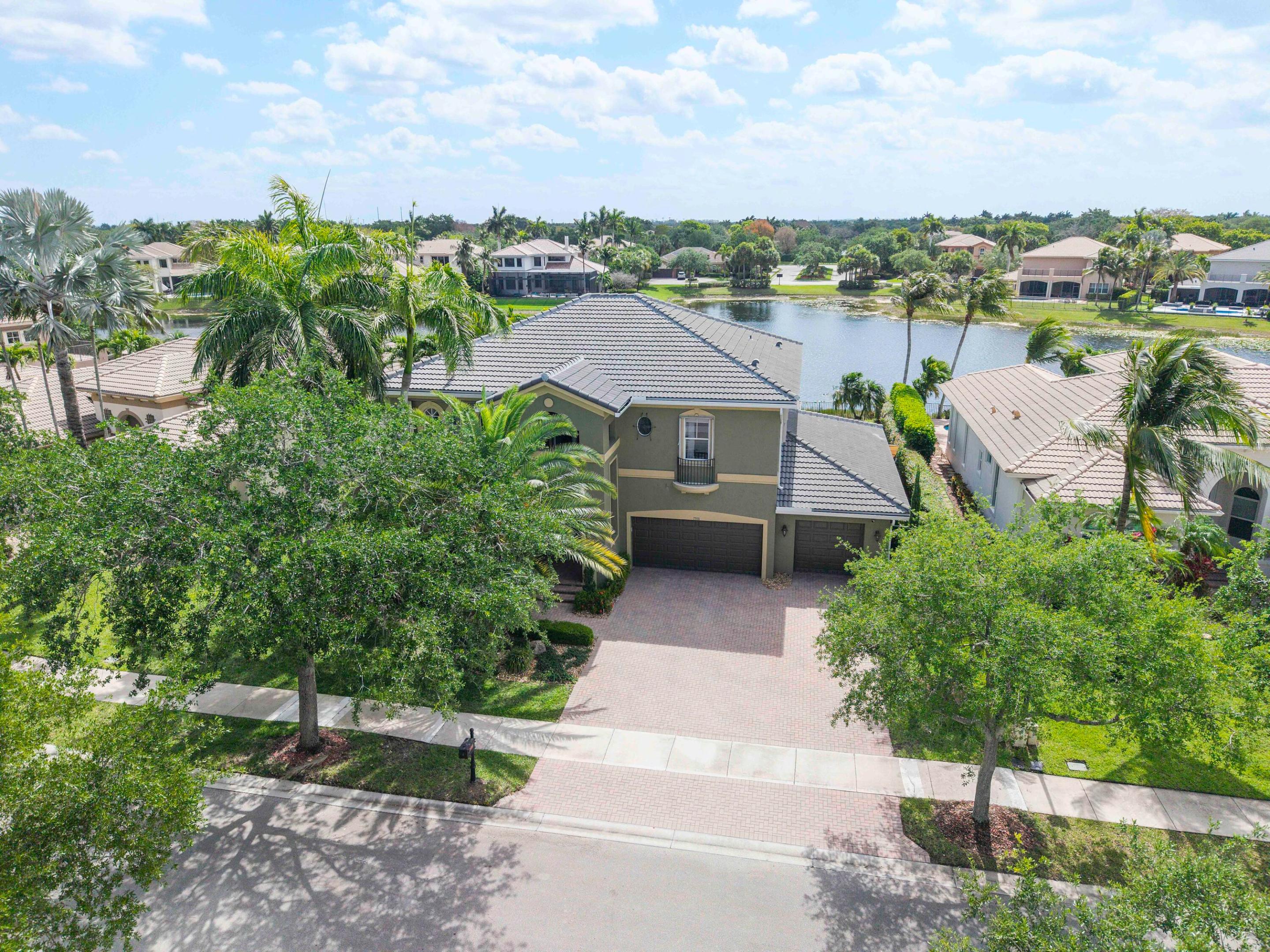 HERON BAY EAST - Residential