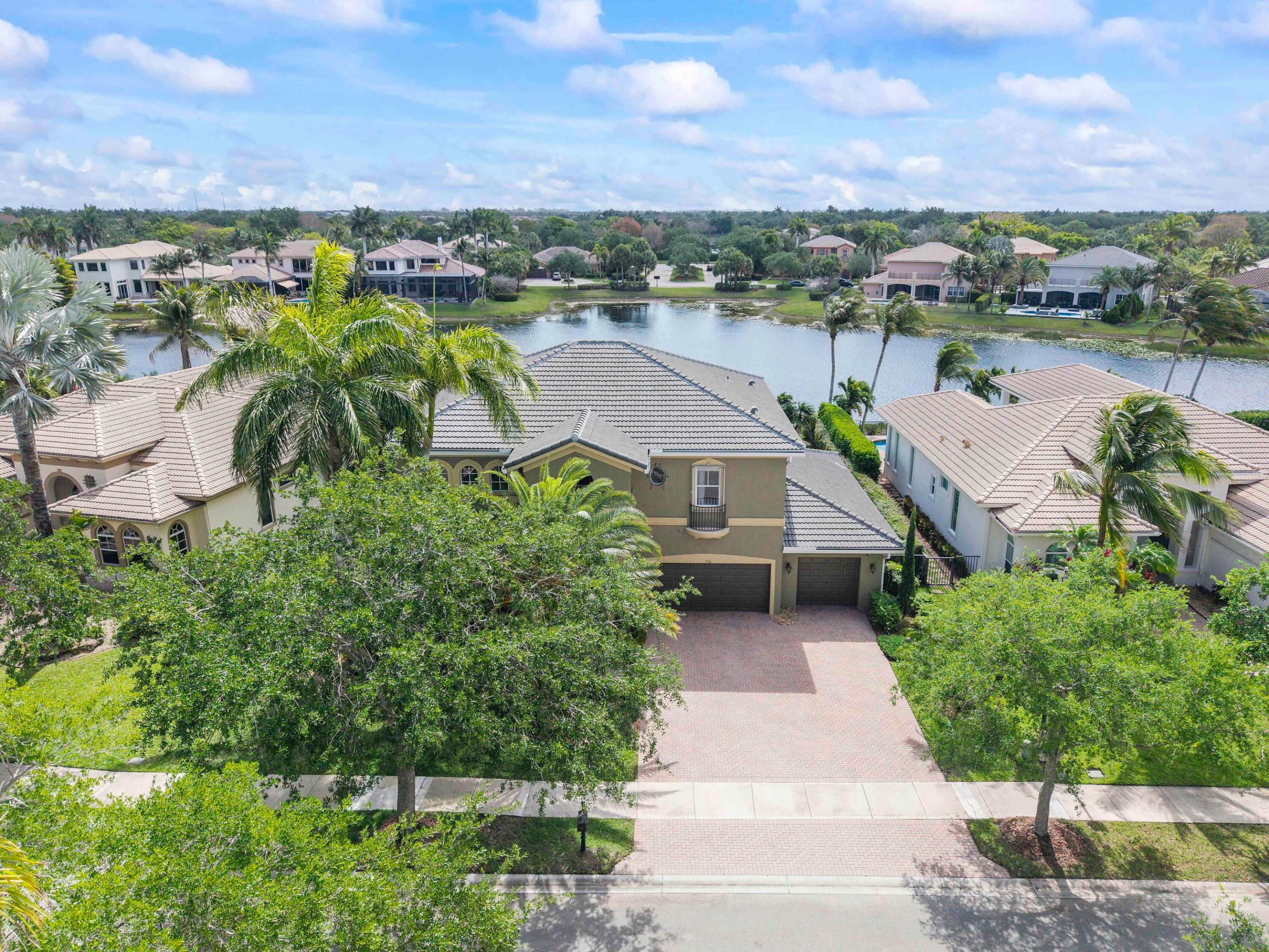 HERON BAY EAST - Residential
