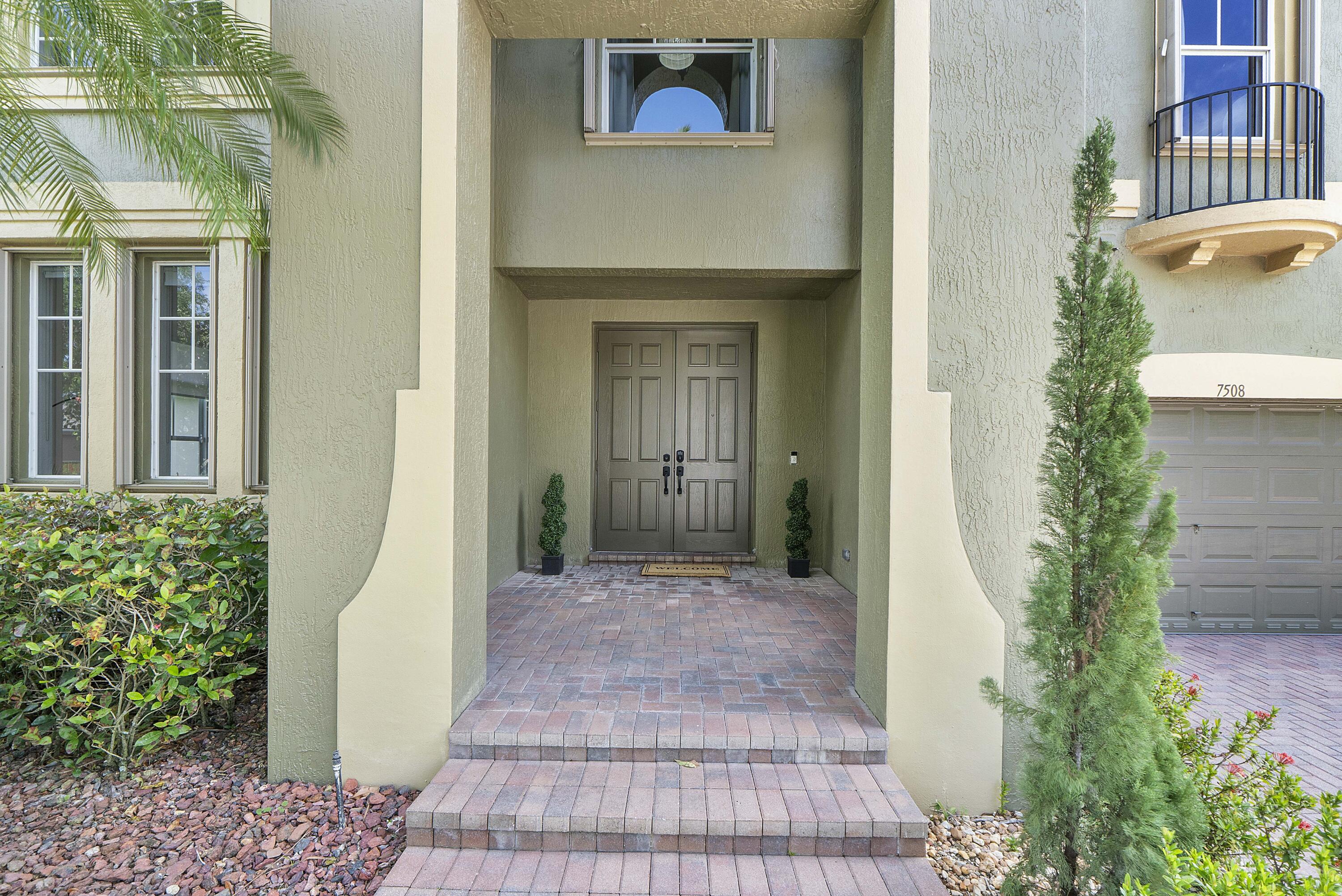 HERON BAY EAST - Residential