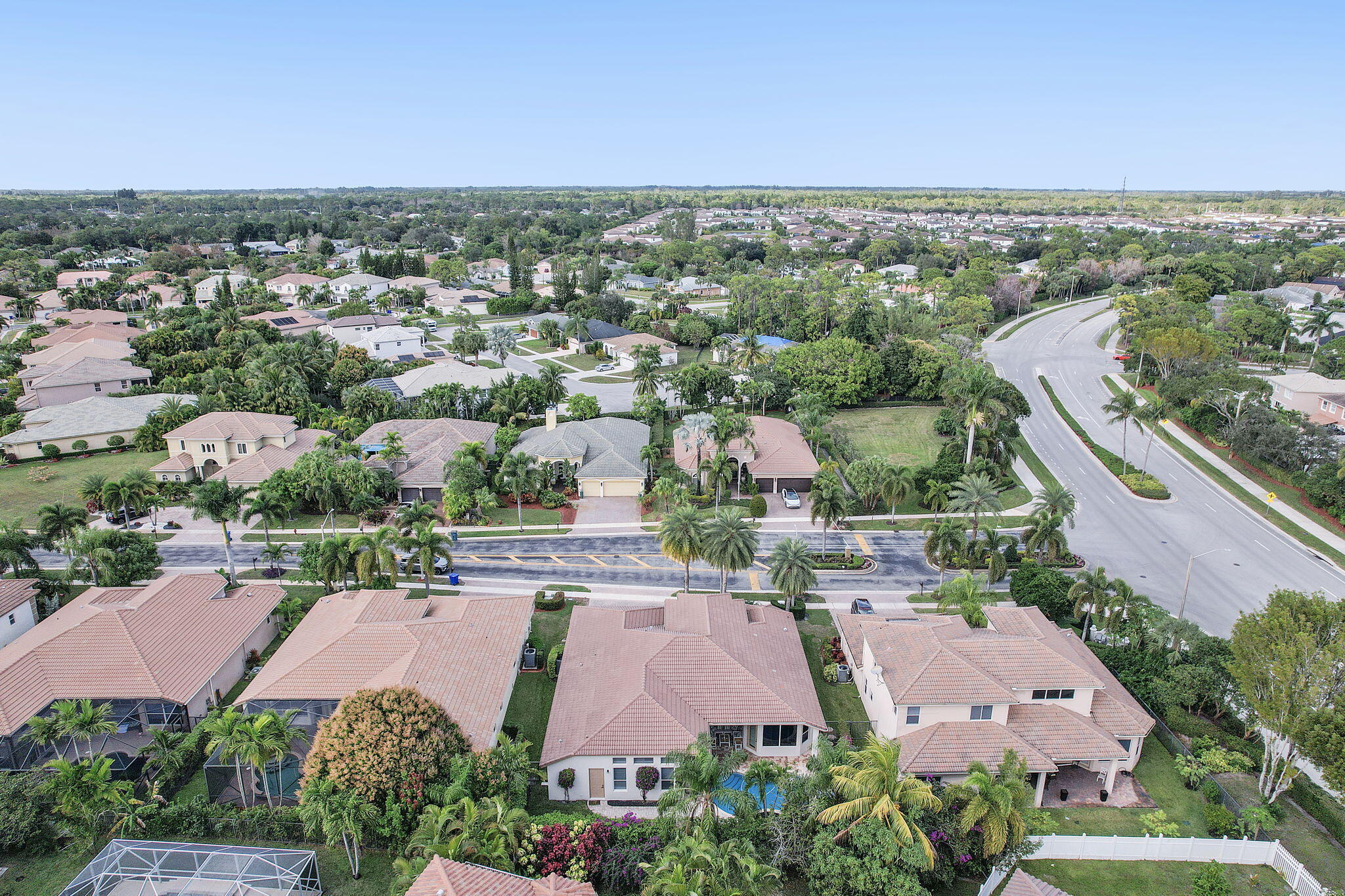 2903 Fontana Lane