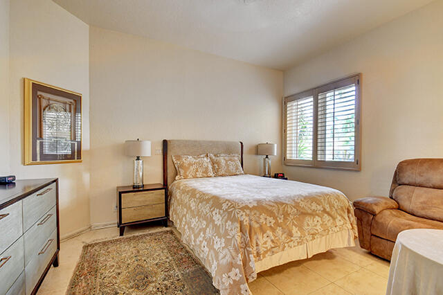 ST ANDREWS COUNTRY CLUB - Residential