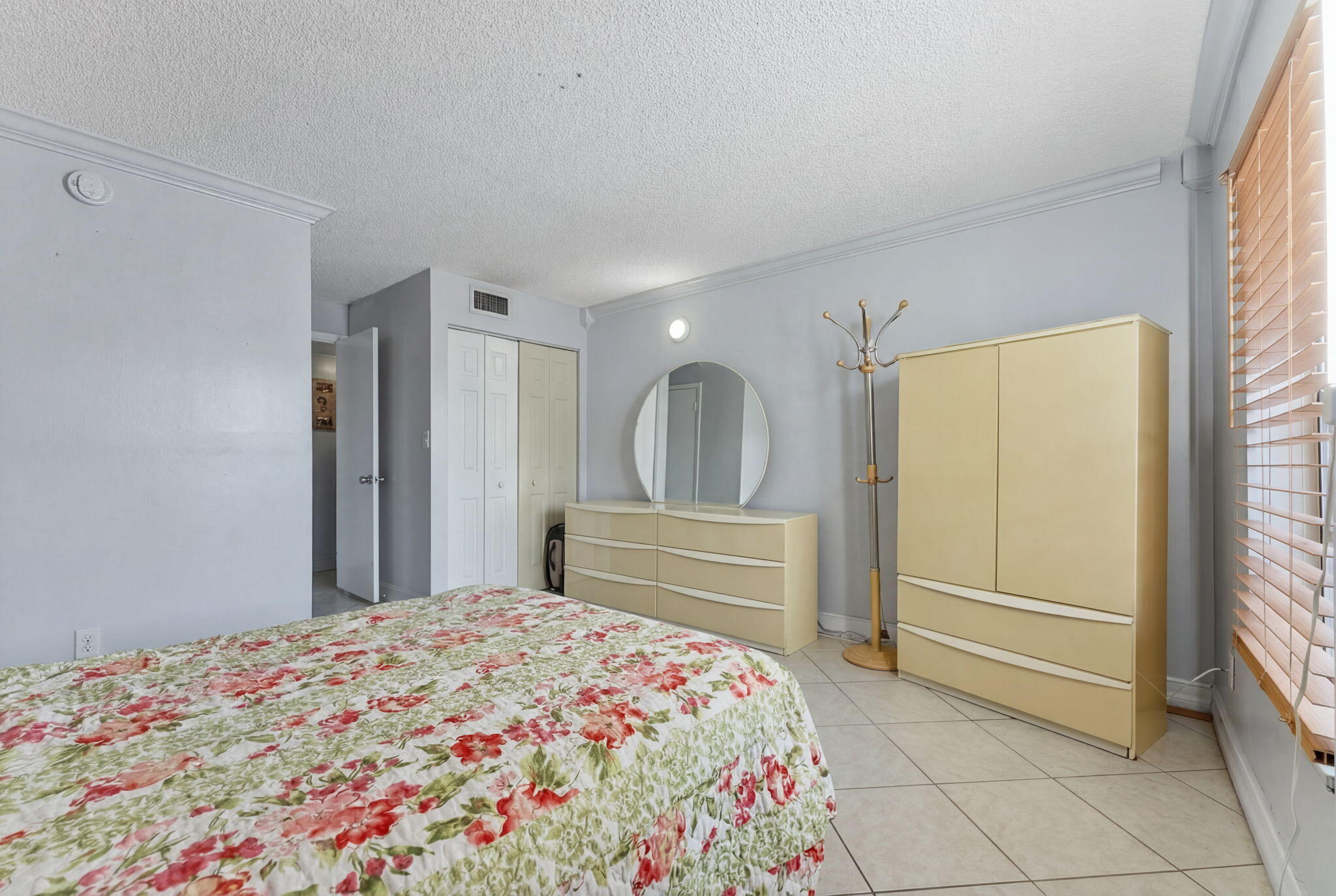 LOS SUENOS CONDO - Residential