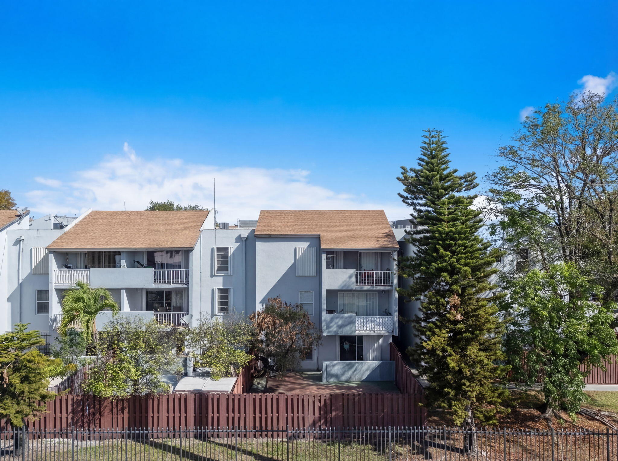 LOS SUENOS CONDO - Residential