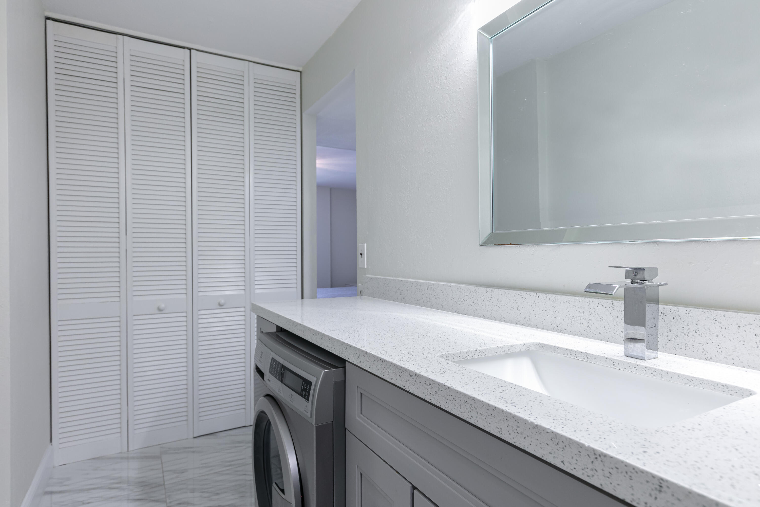 OPAL TOWERS CONDO - Residential