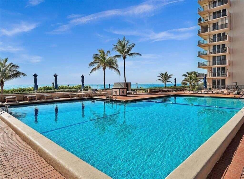 OPAL TOWERS CONDO - Residential