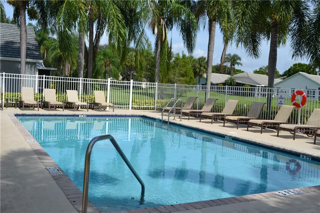 FOREST RIDGE CLUSTER HOME - Residential Lease