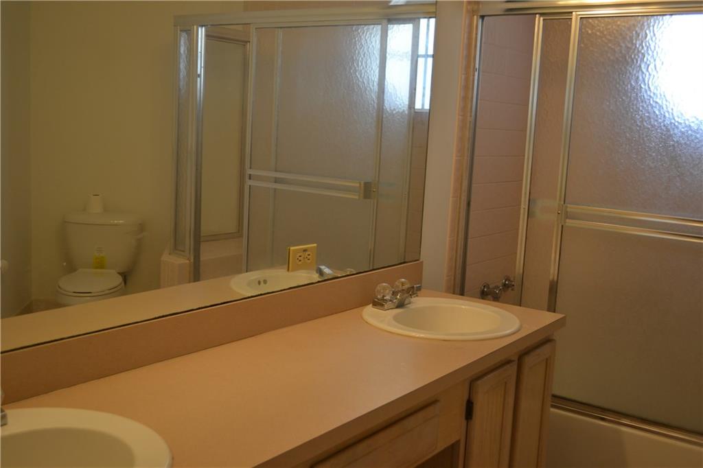 FOREST RIDGE CLUSTER HOME - Residential Lease