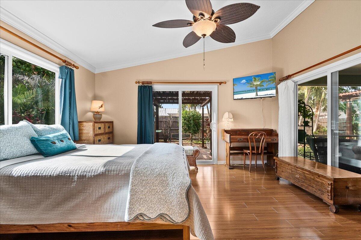 HOBE SOUND ESTATES - Residential