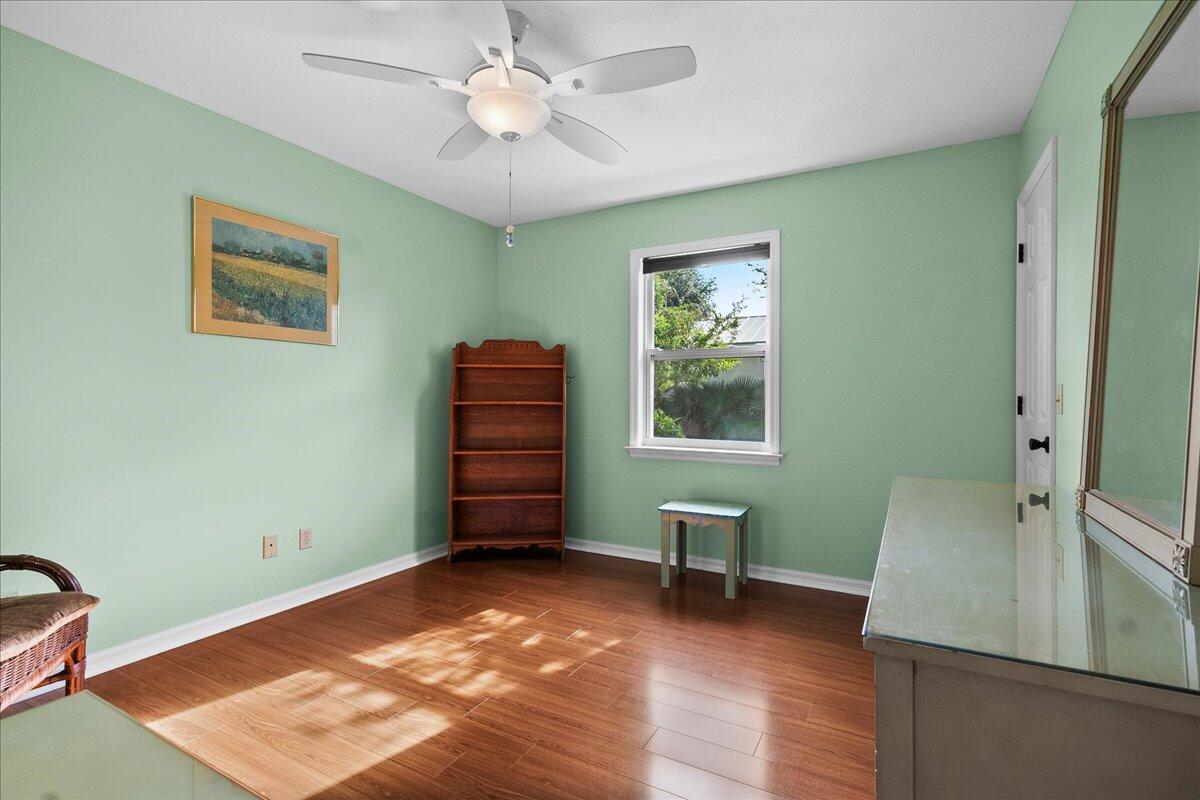 HOBE SOUND ESTATES - Residential