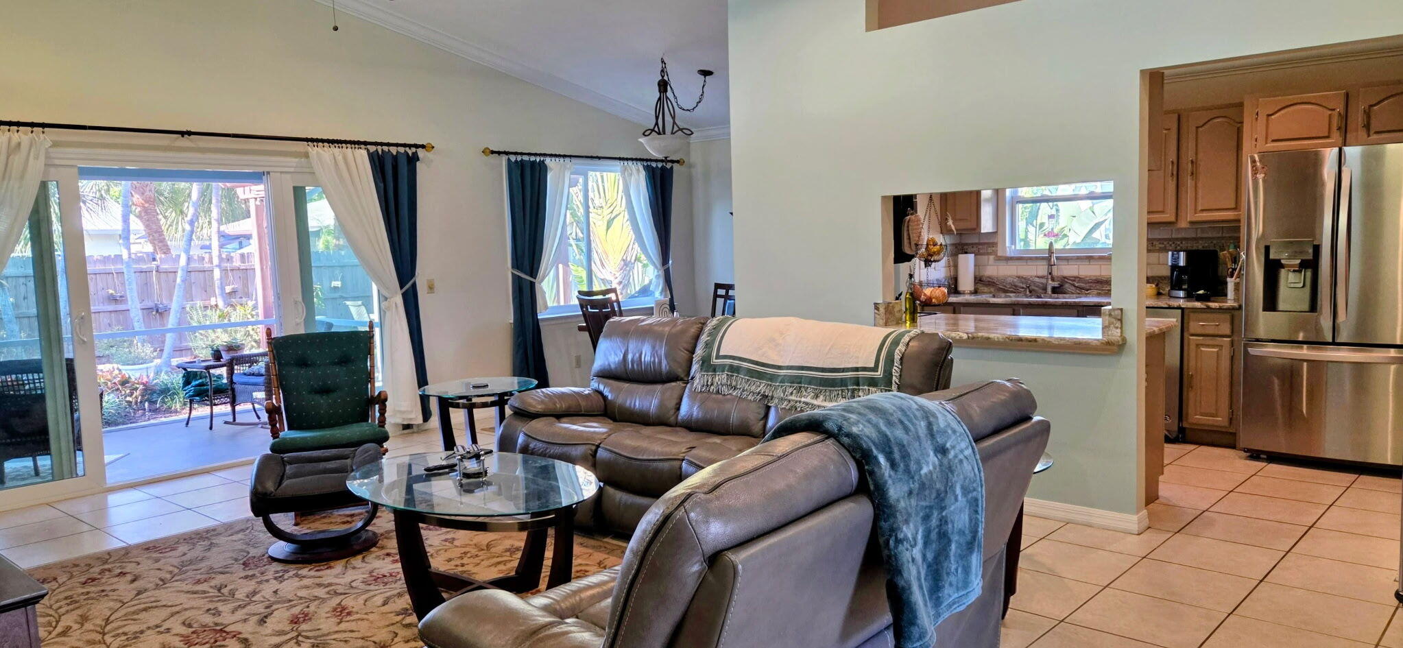 HOBE SOUND ESTATES - Residential