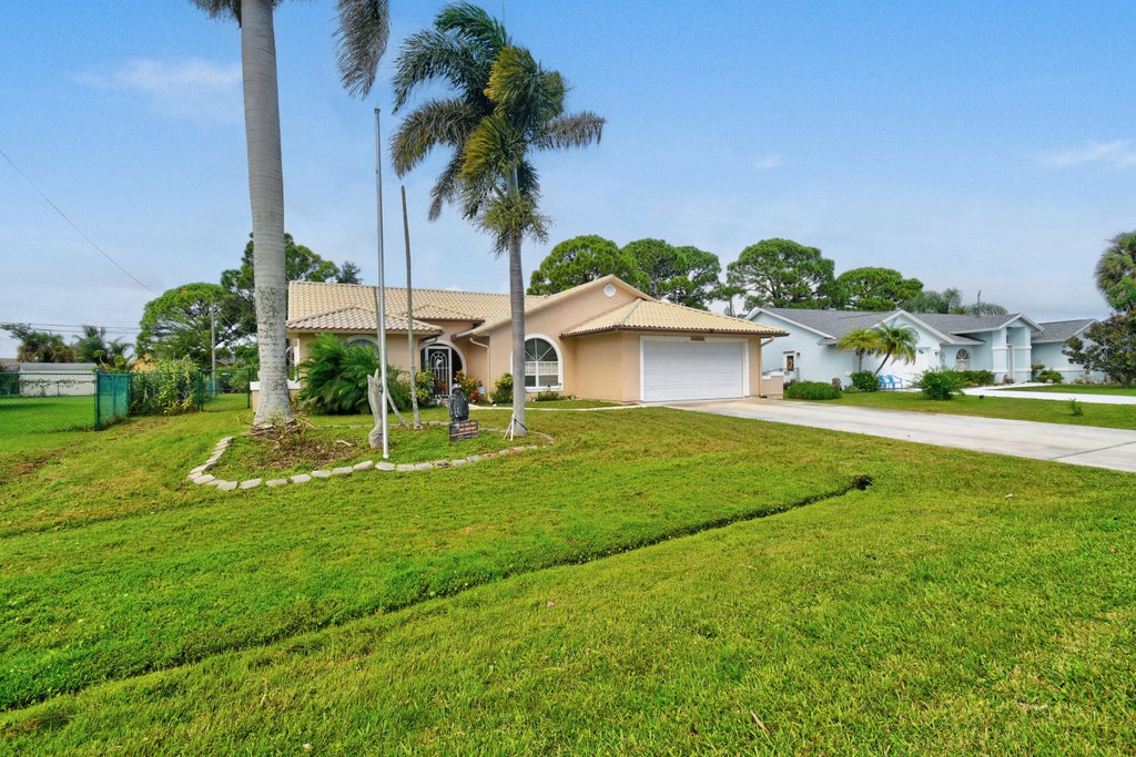 Photo of 1758 SE DUMA Terrace, Port Saint Lucie, FL 34952 (MLS # B26081672)