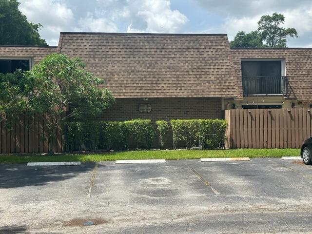 5584 NW 59th Place 5584