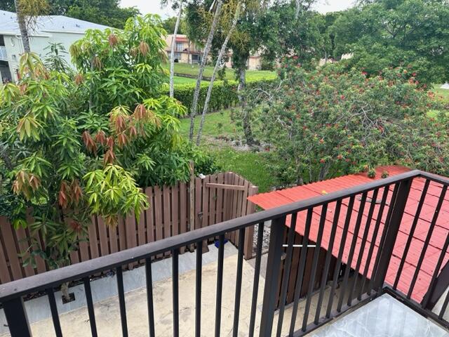 WOODLAND LAKE ESTATES - Residential