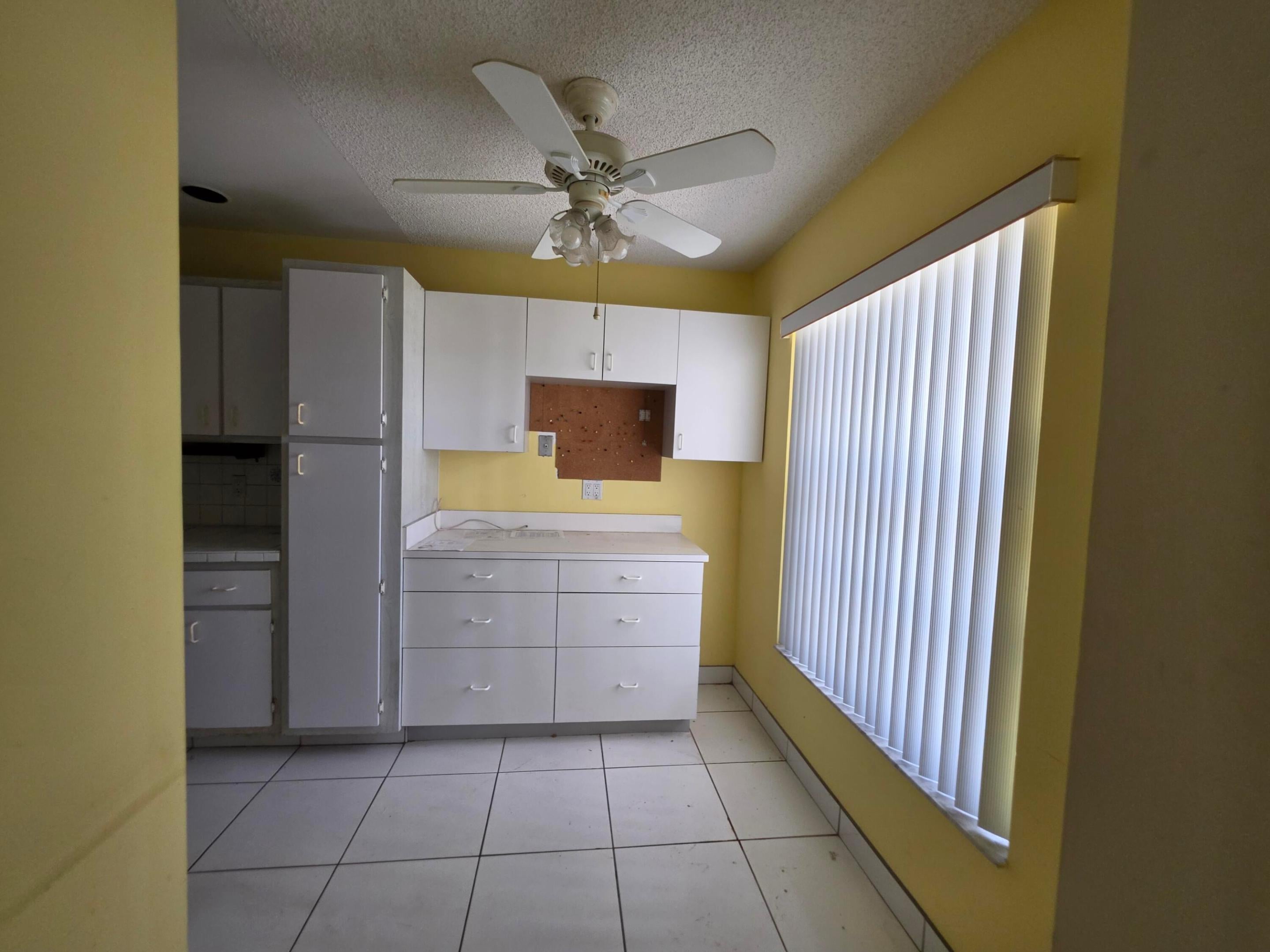 1131 CALAMONDIN Terrace 101