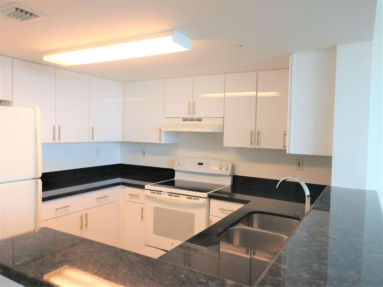3000 CORAL Way 707