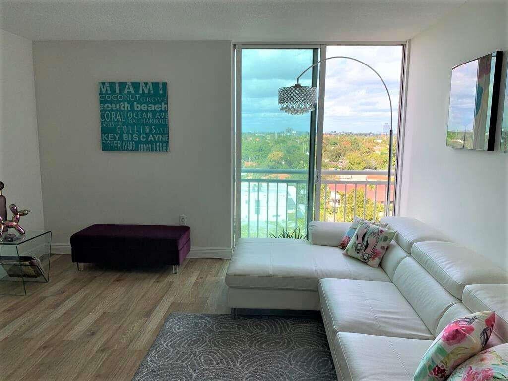 3000 CORAL Way 707