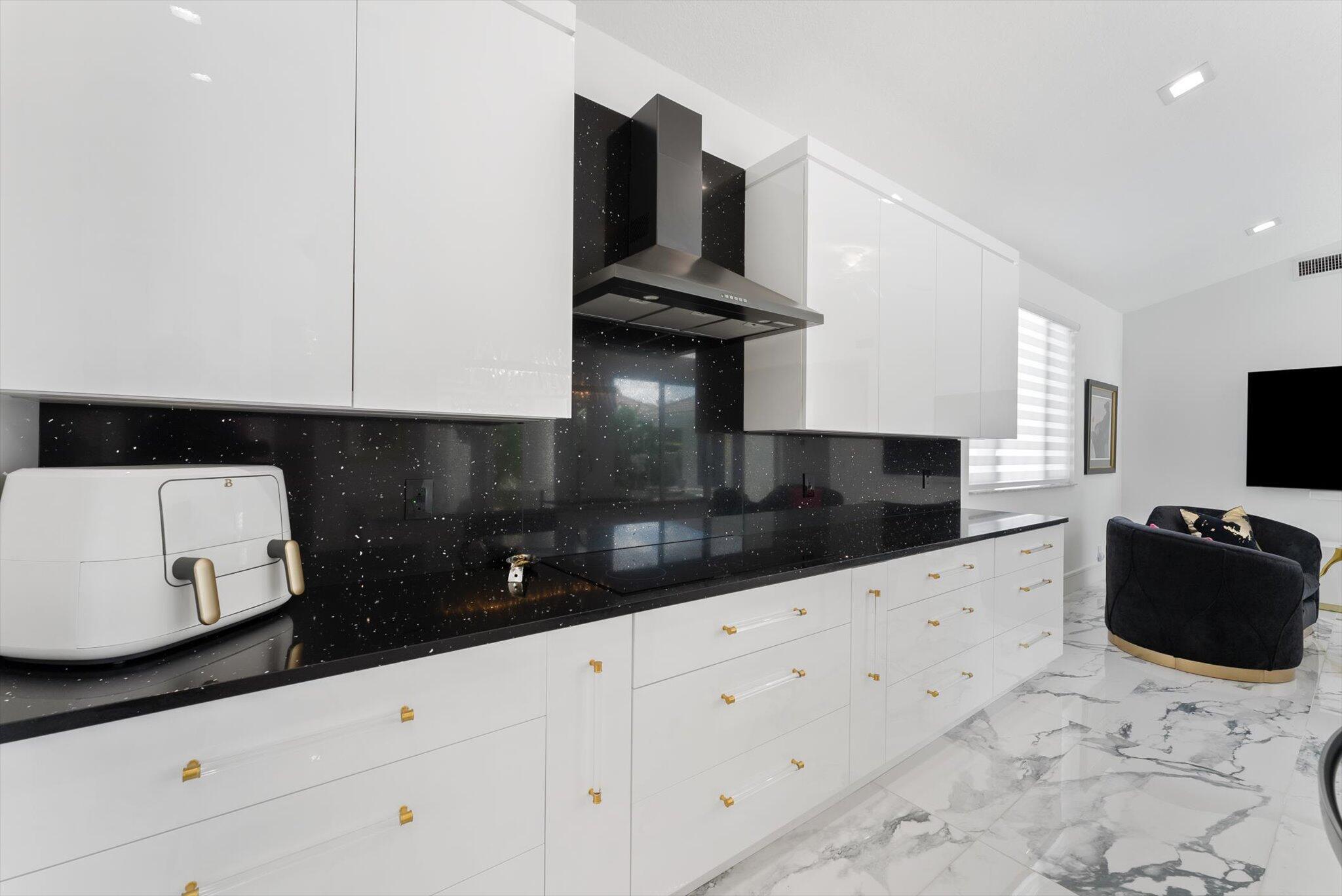 La Corniche - Residential
