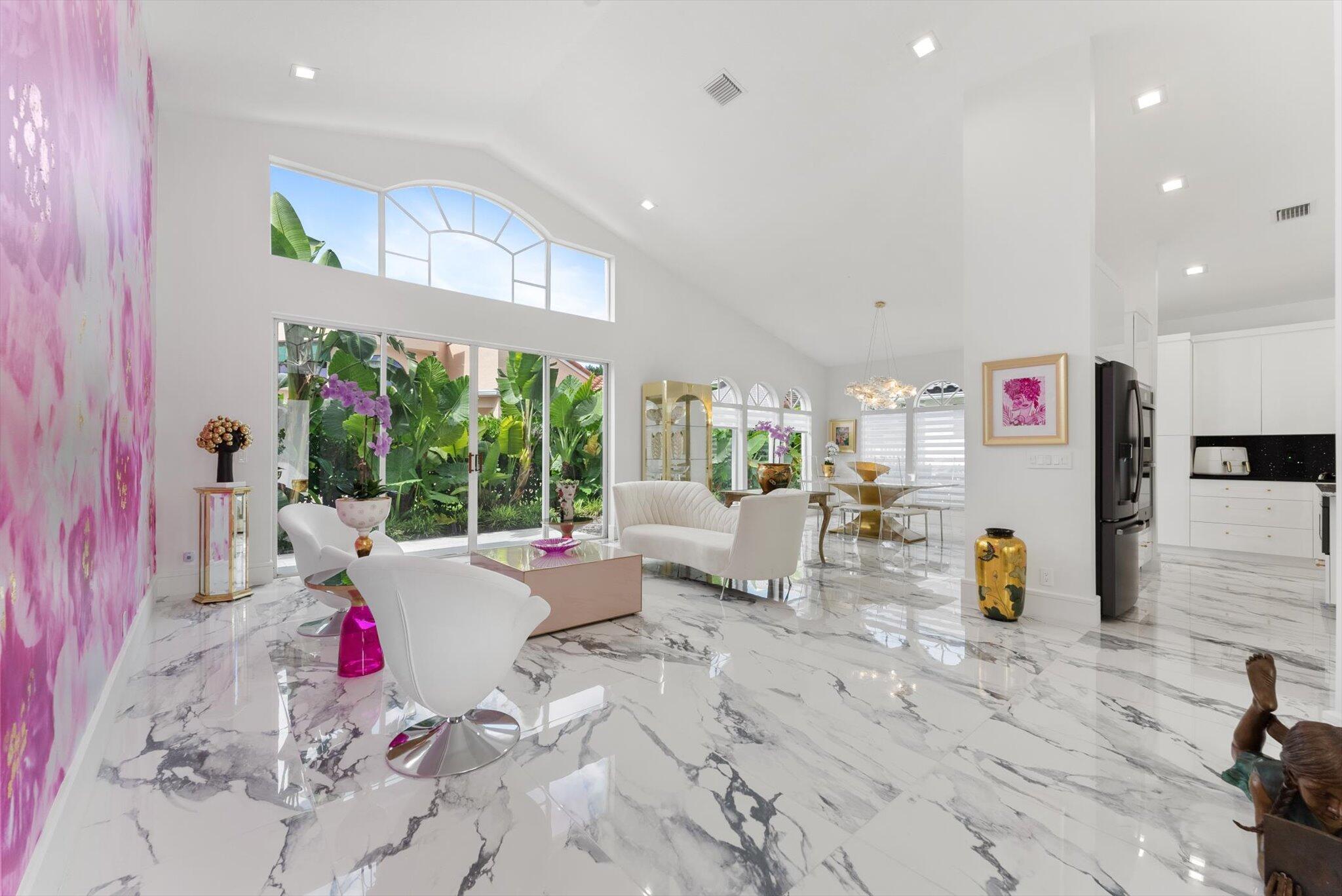7614 La Corniche Circle