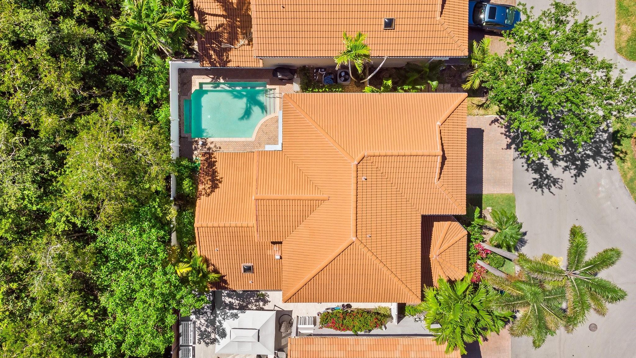 WEST LAKE VILLAGE - Residential