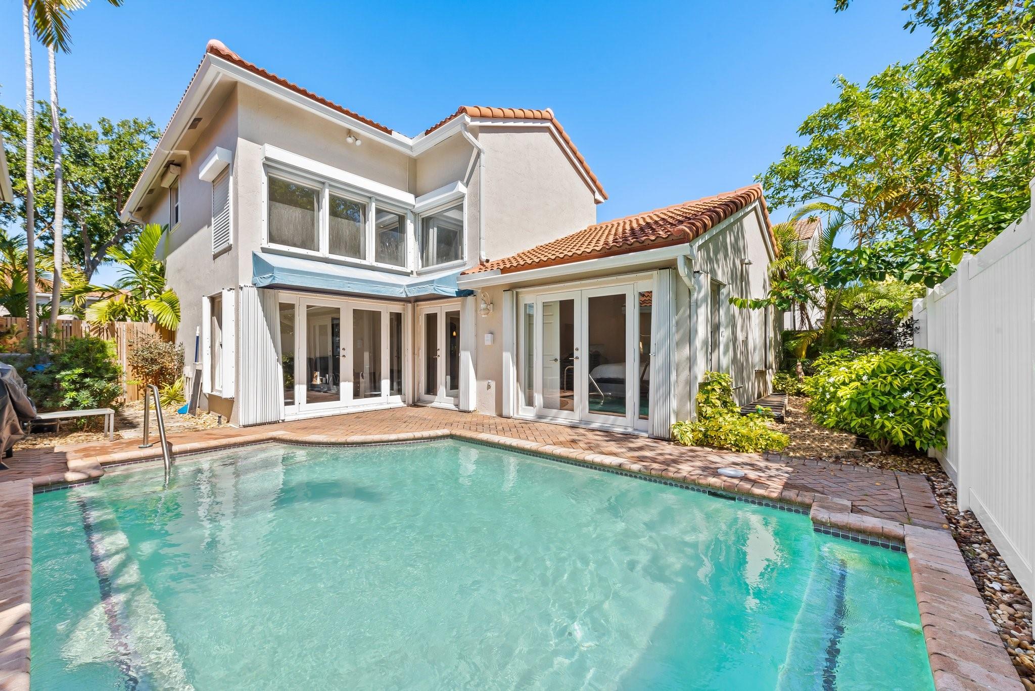 WEST LAKE VILLAGE - Residential