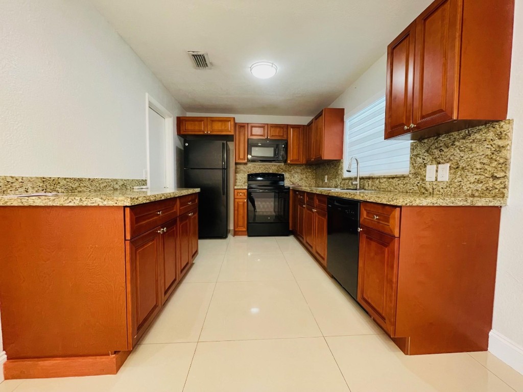 Westview Sec 2 Pt 2 91-7 - Residential Lease