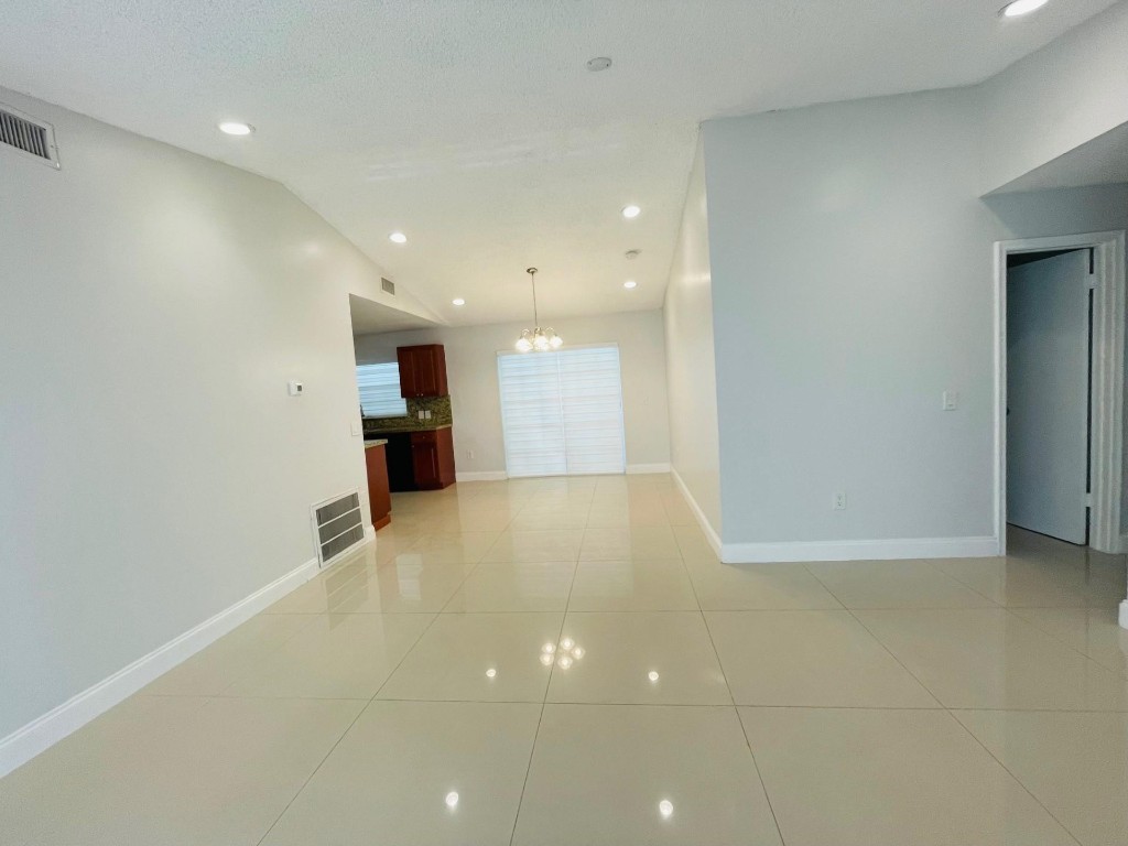 Westview Sec 2 Pt 2 91-7 - Residential Lease